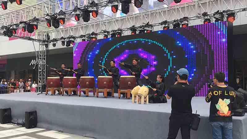 影视制作行业：光影背后的创新与挑战